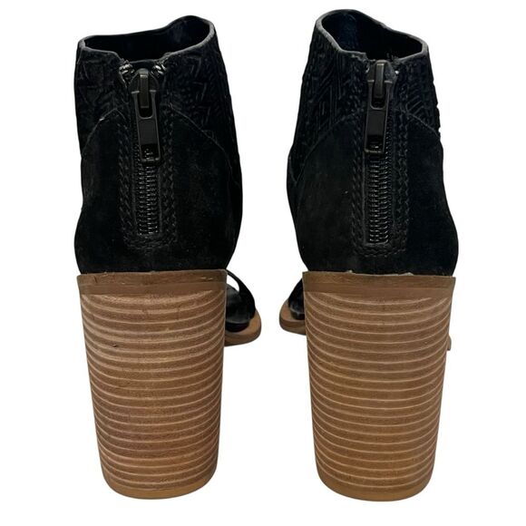 Kelsi Dagger Black Leather Suede Open Toe Strap Cuff Heels 5.5 Geometric Pattern - Picture 5 of 12